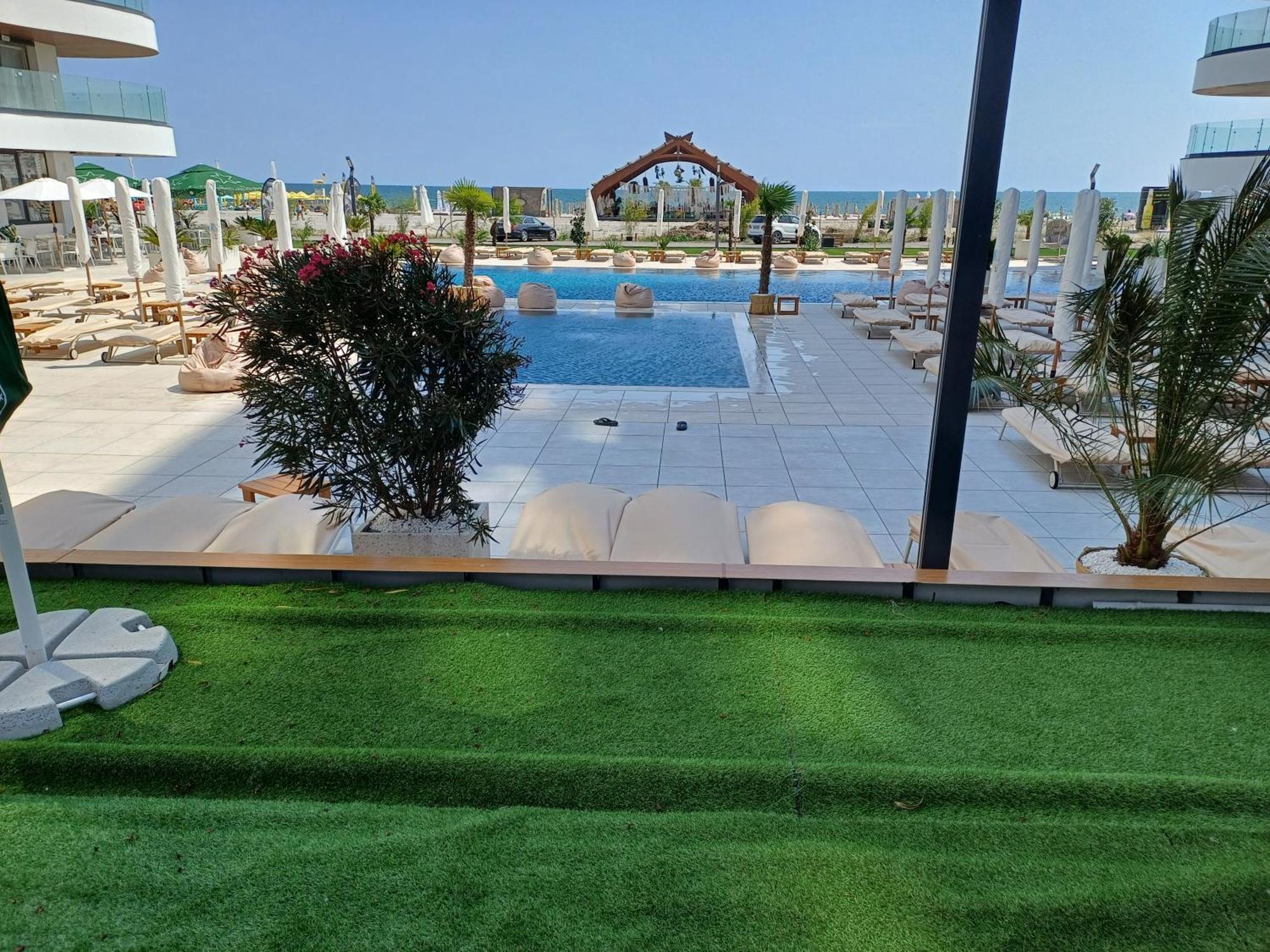 Sunrise Mv 14 Apartment Mamaia Exterior photo